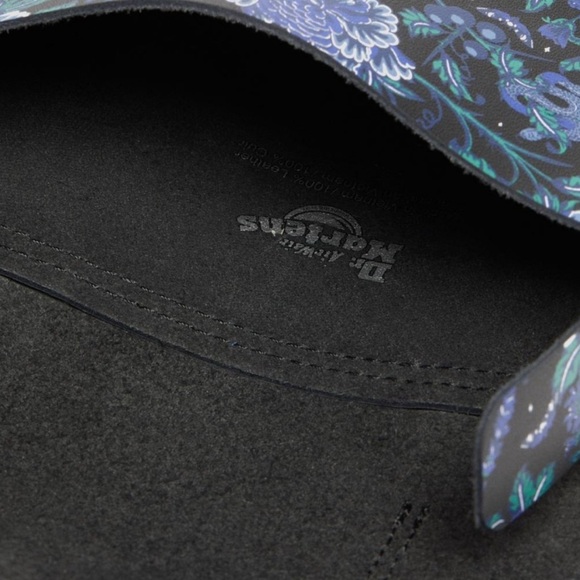 DR MARTENS 7 INCH MYSTIC FLORAL LEATHER CROSSBODY BAG - LIKE NEW - Picture 6 of 9